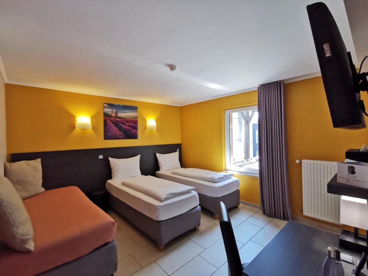 Bivius Hotel Restaurant Luxembourg Strassen Kültér fotó