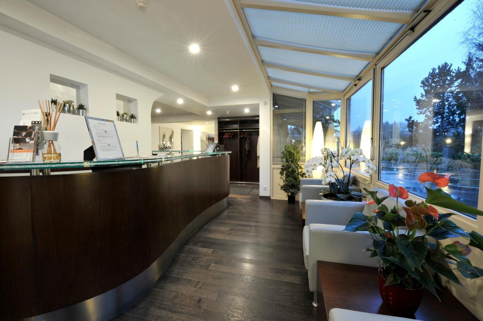 Bivius Hotel Restaurant Luxembourg Strassen Kültér fotó
