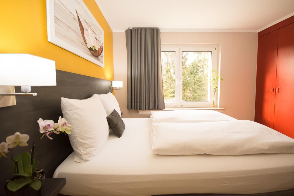 Bivius Hotel Restaurant Luxembourg Strassen Kültér fotó