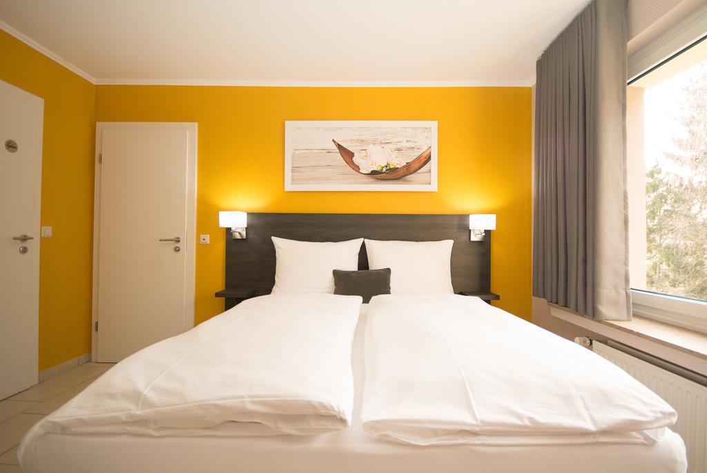 Bivius Hotel Restaurant Luxembourg Strassen Kültér fotó