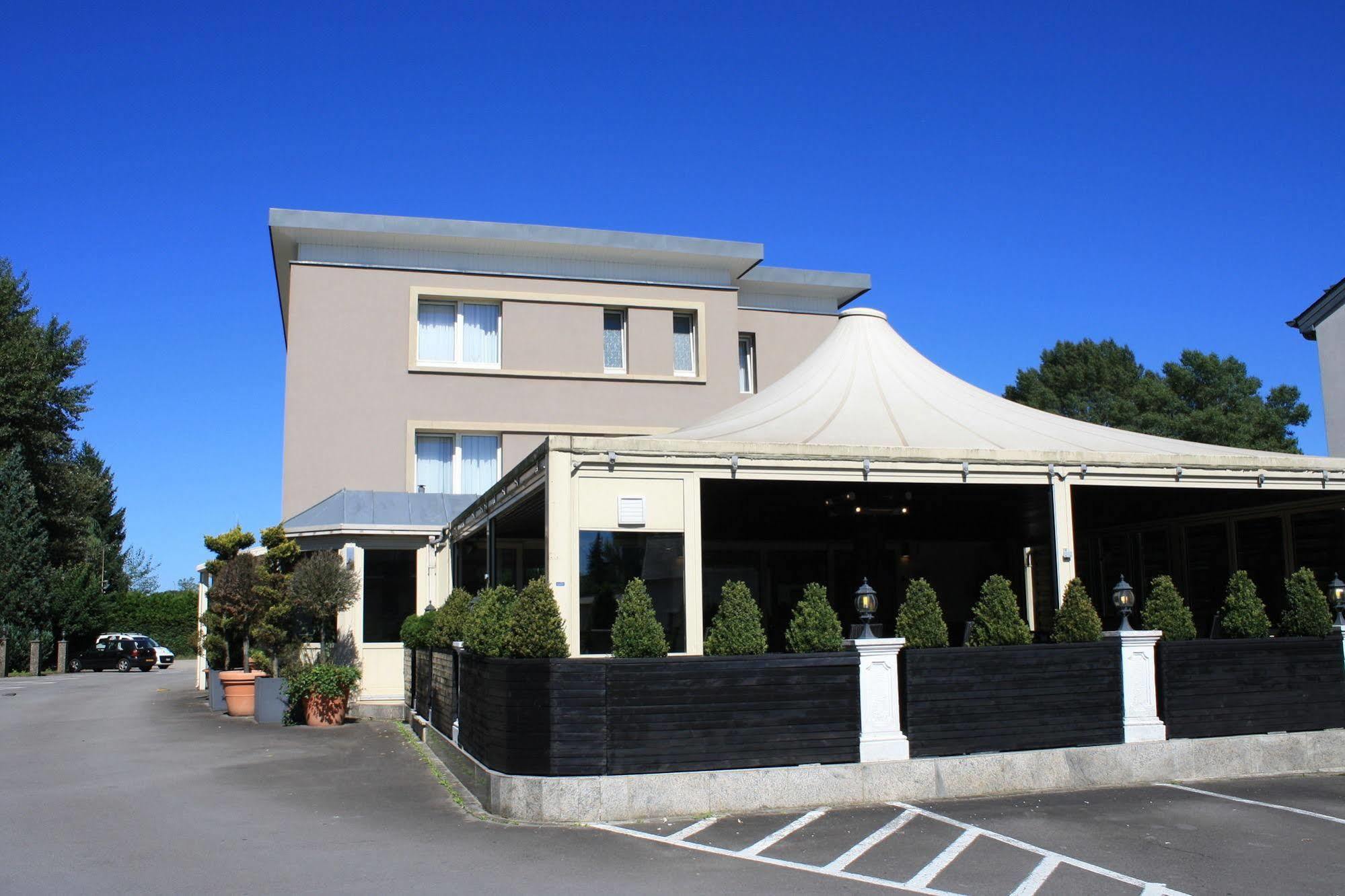 Bivius Hotel Restaurant Luxembourg Strassen Kültér fotó