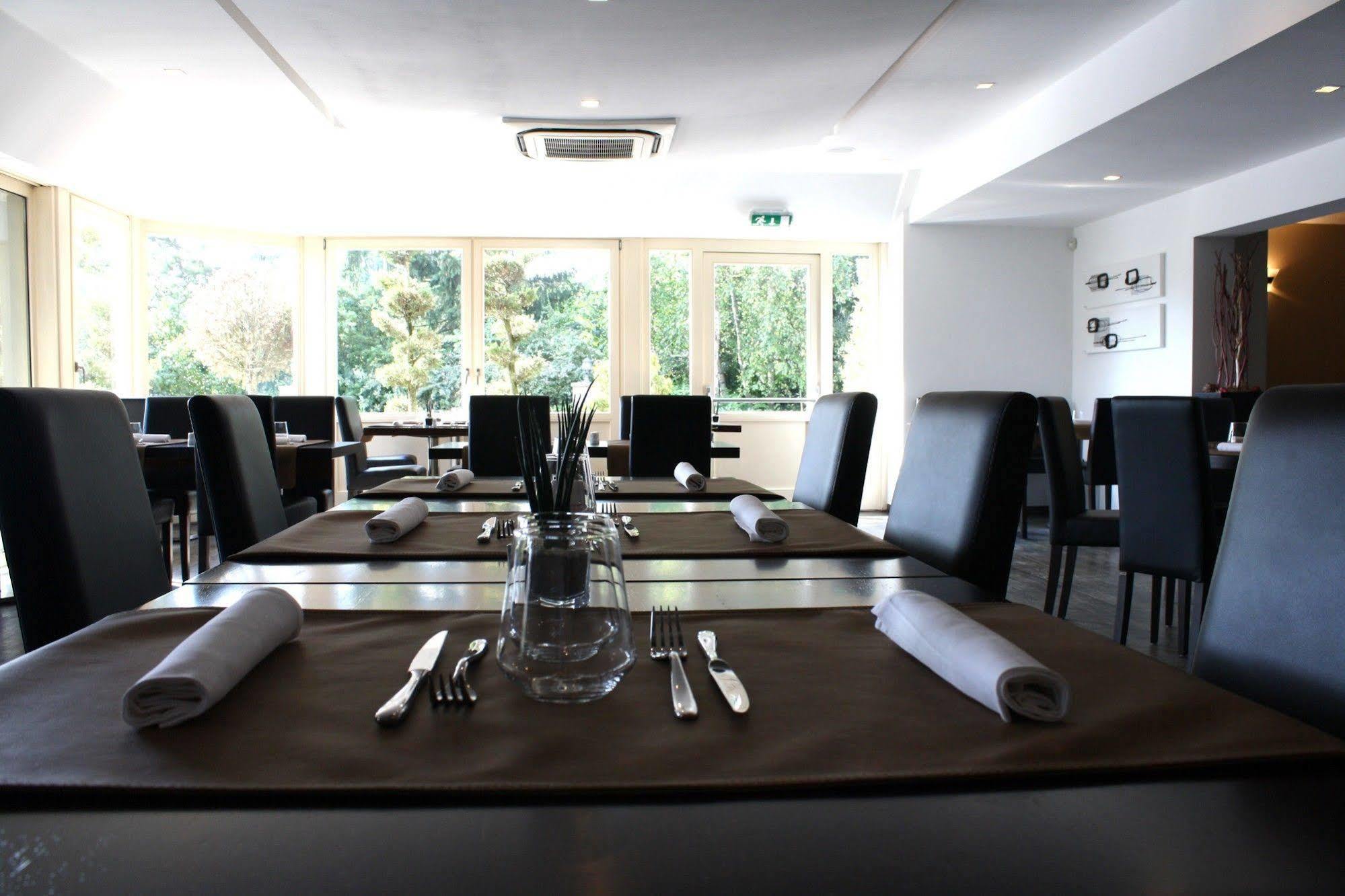 Bivius Hotel Restaurant Luxembourg Strassen Kültér fotó
